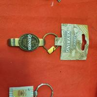 Portachiavi Guinness e whisky jack daniels