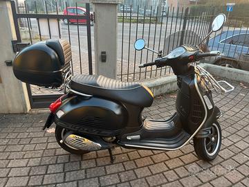 Vespa 300 GTS Super Sport - 2013