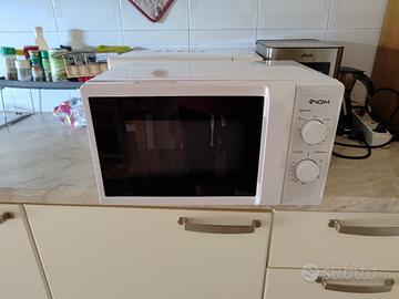 forno a microonde ngm usato ma perfettamente 