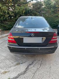Mercedes E220