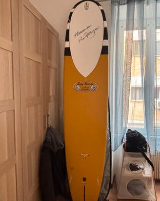 Dobald Takayama in the pink tuflite 9’3