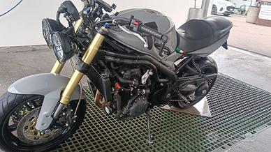 Triumph 955i 1050 2004