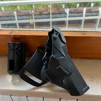 Fondina Vega Holster per GLOCK 17-22-31-37 +torcia