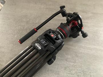 Treppiede Manfrotto + testa Nitrotech