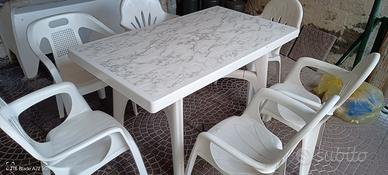 Tavolo da giardino con 6 sedie