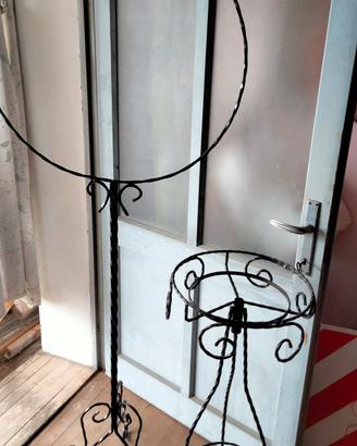 porta gabbiette in ferro battuto 