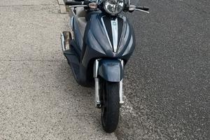 beverly cruiser piaggio 500