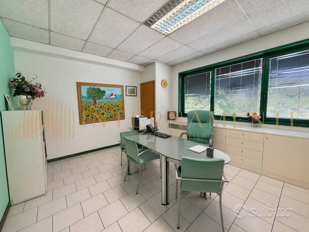 Immobile di 794 m² con più di 5 locali a Limena - Vista 4