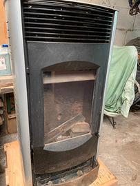 Stufa a pellet 24 kw montegrappa