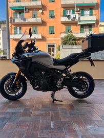 YAMAHA TRACER 9