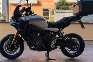 YAMAHA TRACER 9
