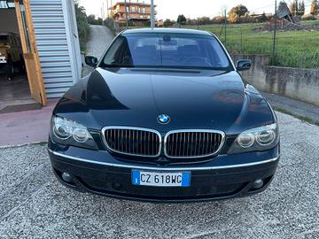 BMW 760 v12 450CV 