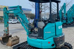 Escavatore Kobelco SK28SR-6E
