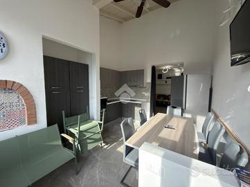 3 LOCALI A COMACCHIO