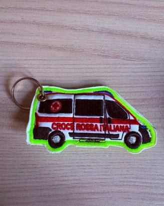 Portachiavi ricamato ambulanza Croce Rossa
