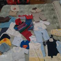 Abbigliamento per neonato 0-12 mesi stock -blocco