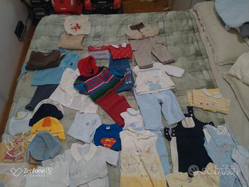Abbigliamento per neonato 0-12 mesi stock -blocco