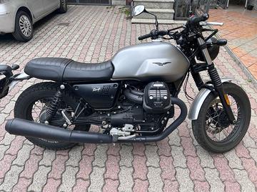 Moto guzzi v7 III stone 2019