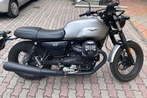 Moto guzzi v7 III stone 2019