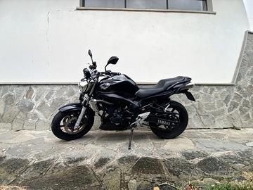Yamaha FZ6