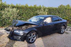 Audi A4 incidentata