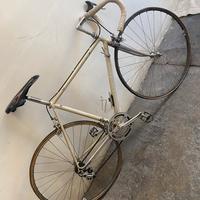 Bici d’epoca Pinarello, avorio, cambio campagnolo