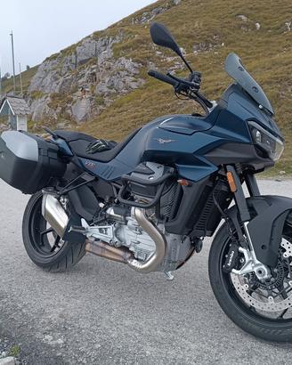 Moto Guzzi v100 Mandello 