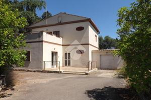 VILLA SINGOLA A BISCEGLIE