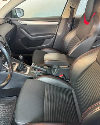 Interno Skoda Octavia RS 3
