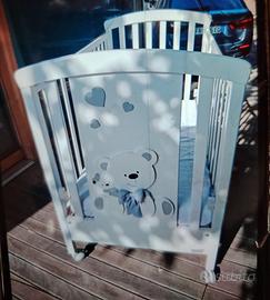 Lettino erbesi con orsetti