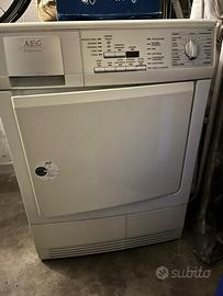 Asciugatrice AEG
