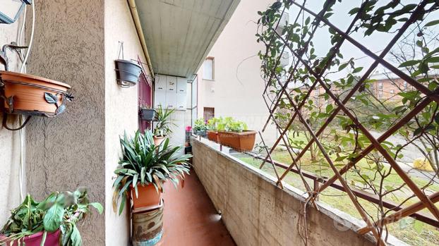 TRILOCALE IN BUONE CONDIZIONI CON BALCONE