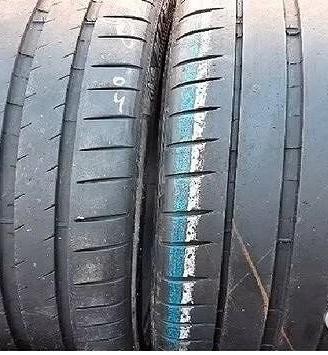 Coppia di pneumatici usati 325 30 21 Michelin