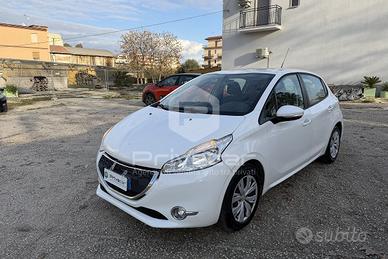 PEUGEOT 208 1° serie 1.4 HDi 68 CV 5 porte Busines