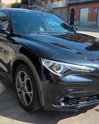 Alfa Romeo Stelvio 2.2 Turbodiesel 160 CV AT8 RWD 