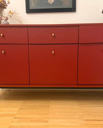 Madia elegante moderno rosso mattone