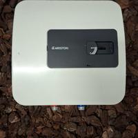 SCALDABAGNO ARISTON 10 L - 1200 W