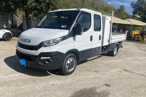 Autocarro IVECO DAILY 35C14