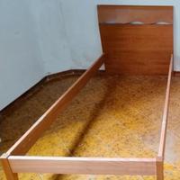 Letto singolo con rete a doghe