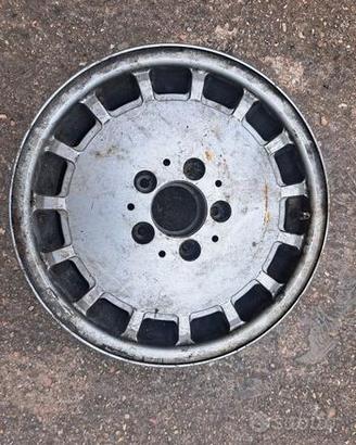 CERCHIO MERCDES W124-190 USATO COD 124 401 0902