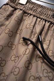 Pantaloncini Gucci + maniche corte XL