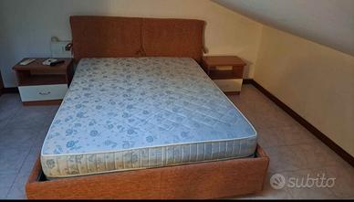 Letto matrimoniale contenitore,materasso,comodini