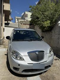 Lancia Ypsilon 2011