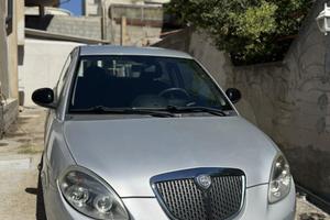 Lancia Ypsilon 2011