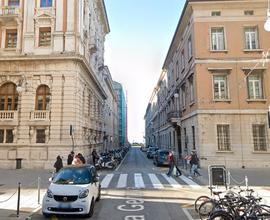 Stanza singola in Via Genova, Trieste