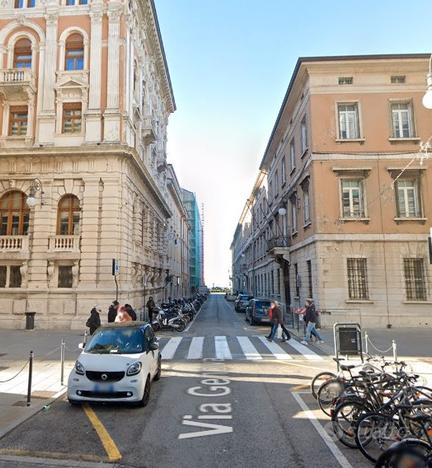 Stanza singola in Via Genova, Trieste