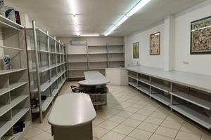 SINALUNGA (Si) negozio di mq 63 fronte strada