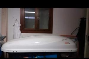 Baule/Box tetto auto di colore bianco ma