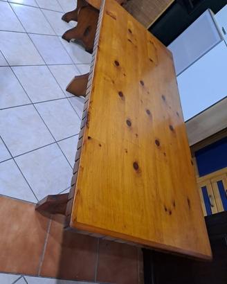 tavolo in legno massello