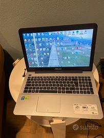 PC portatile Asus A555L usato